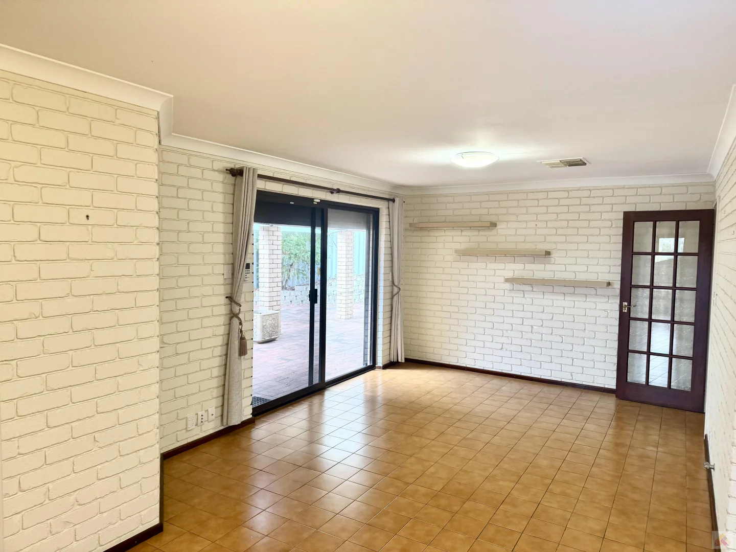 Additional image 6 of 9 Fordred Place, Parmelia WA 6167