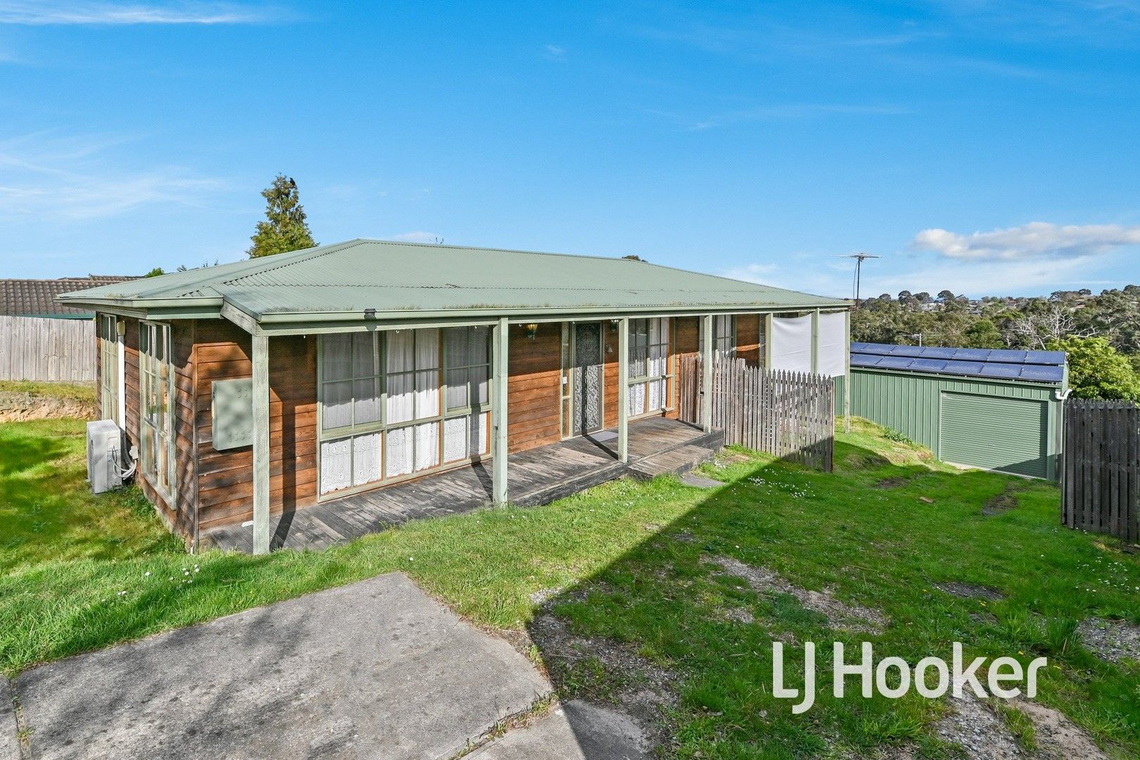 3 bedrooms House in 13 Breyleigh Drive PAKENHAM VIC, 3810