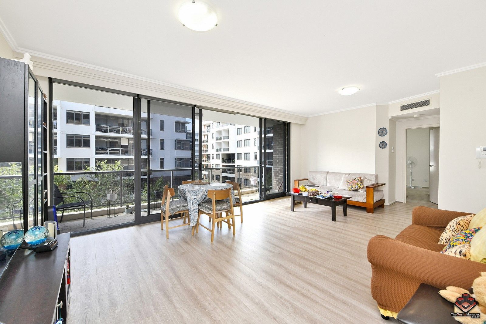 2 bedrooms Apartment / Unit / Flat in 139/8-12 Thomas St WAITARA NSW, 2077