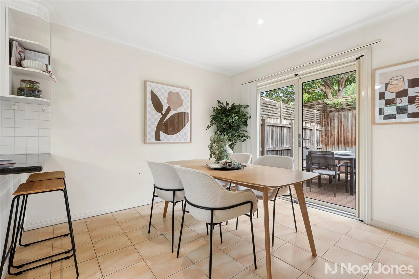 Additional image 5 of 2/728 Doncaster Road, Doncaster VIC 3108