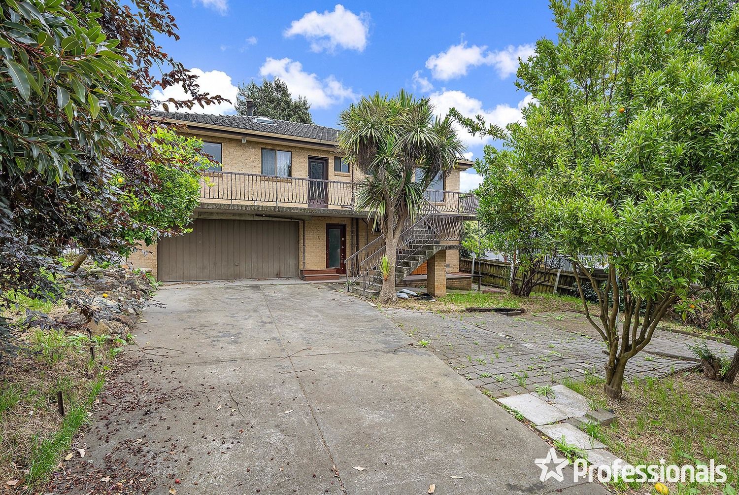 6 bedrooms House in 52 Victoria Road LILYDALE VIC, 3140