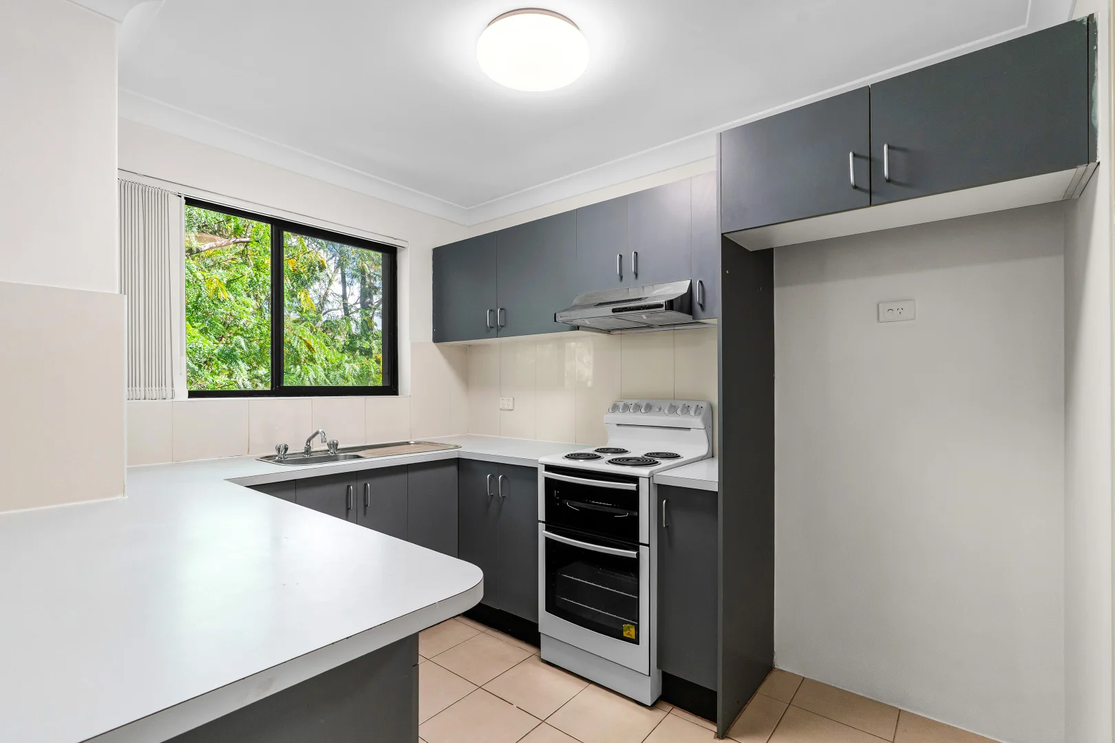 Additional image 3 of 21/6-12 Hindmarsh Avenue, North Wollongong NSW 2500