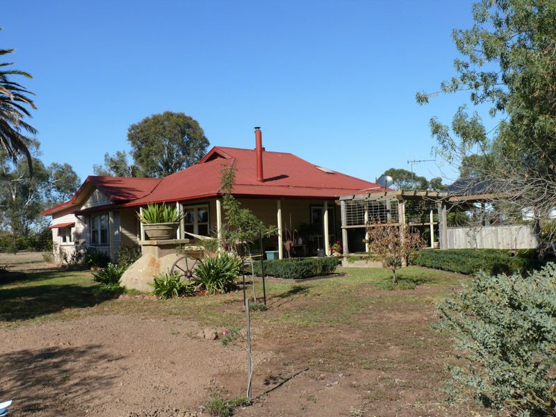 201 Goorambat-Chesney Road, Goorambat VIC 3725, Image 2