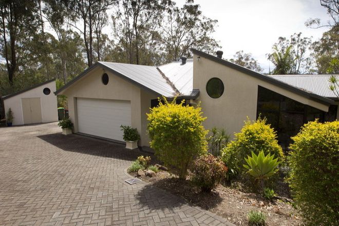 Picture of 7 Woodlands Drive, HALLIDAYS POINT NSW 2430