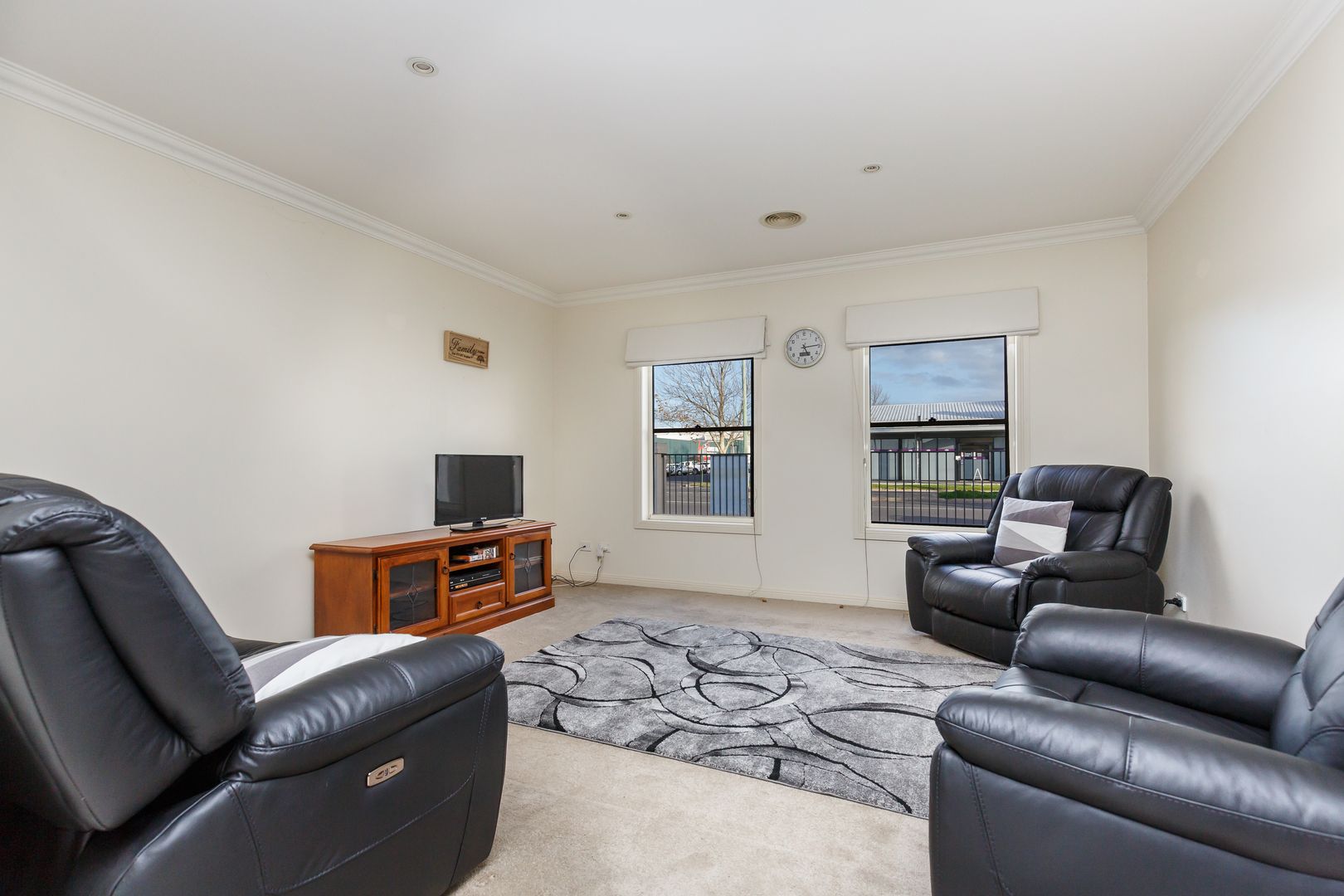 35 MACARTHUR Street, Sale VIC 3850, Image 1