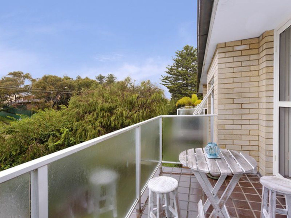 1 bedrooms Apartment / Unit / Flat in 11/1387 Pittwater Road NARRABEEN NSW, 2101