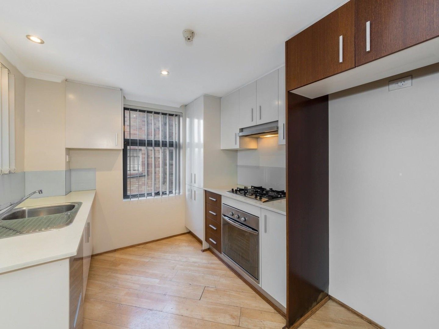 2 bedrooms Apartment / Unit / Flat in 201/296-300 Kingsway CARINGBAH NSW, 2229