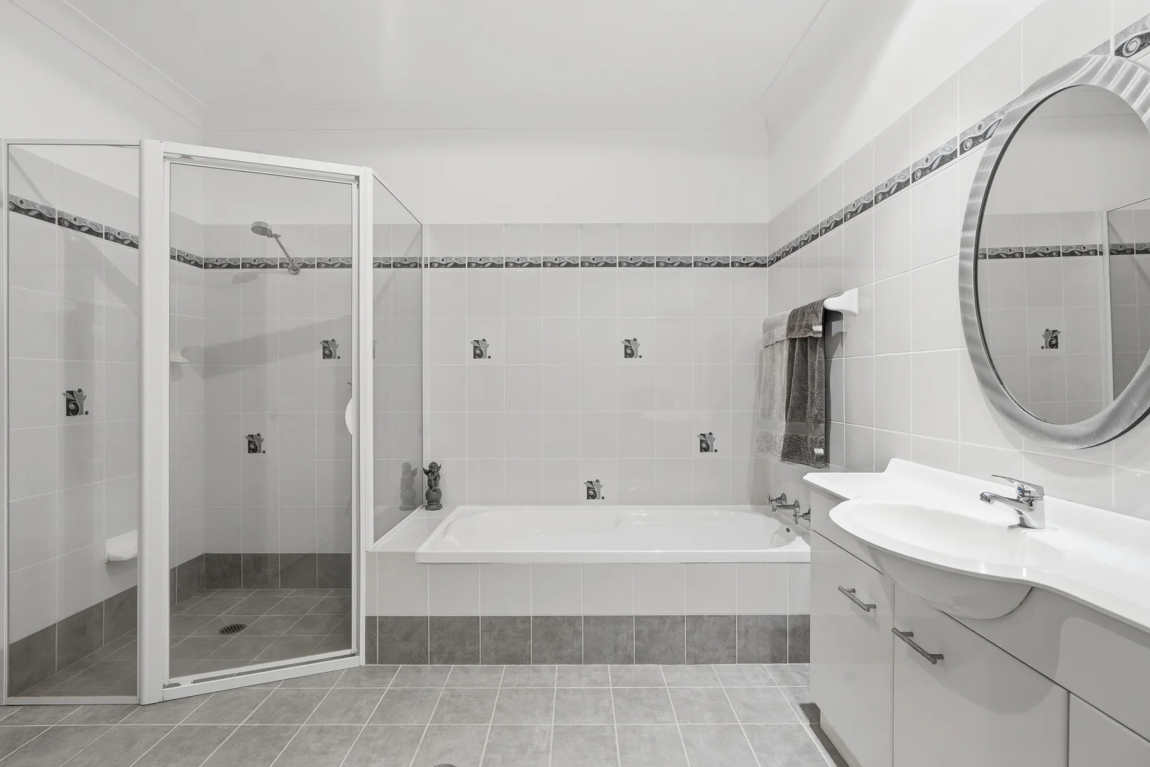 Additional image 12 of 52 Lakin Street, Bateau Bay NSW 2261