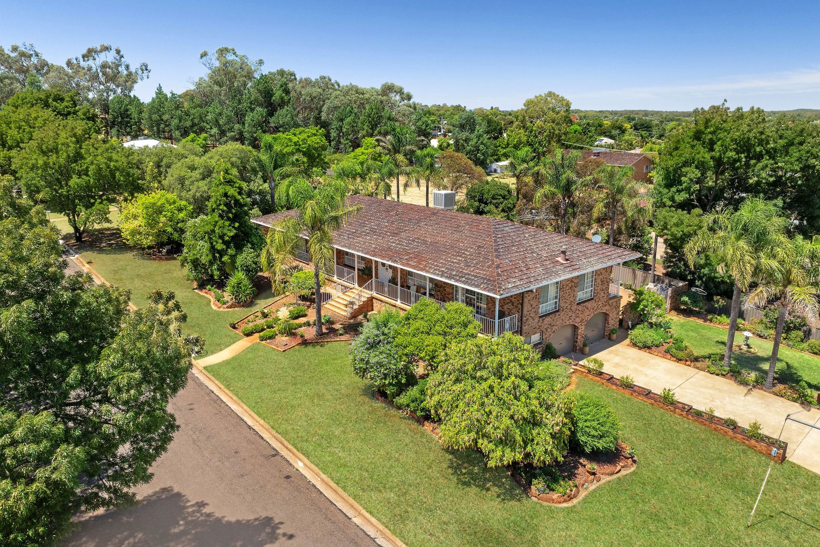 2 Centenary Place, Temora NSW 2666, Image 1