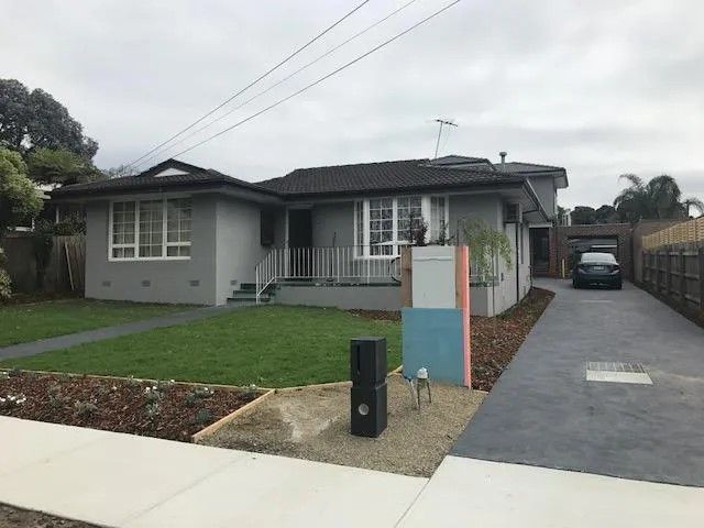 3 bedrooms Townhouse in 139 DOVETON AVENUE DOVETON VIC, 3177