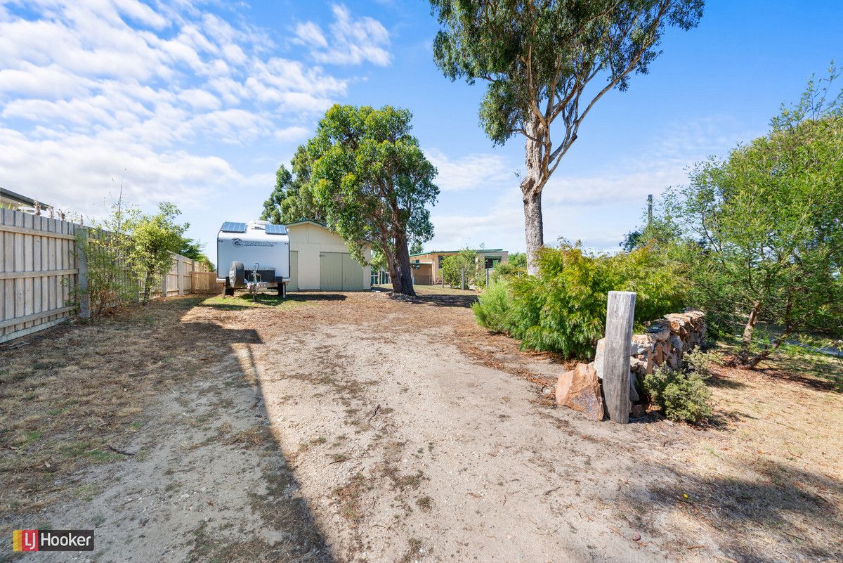 6 Point Road, Kalimna VIC 3909, Image 1