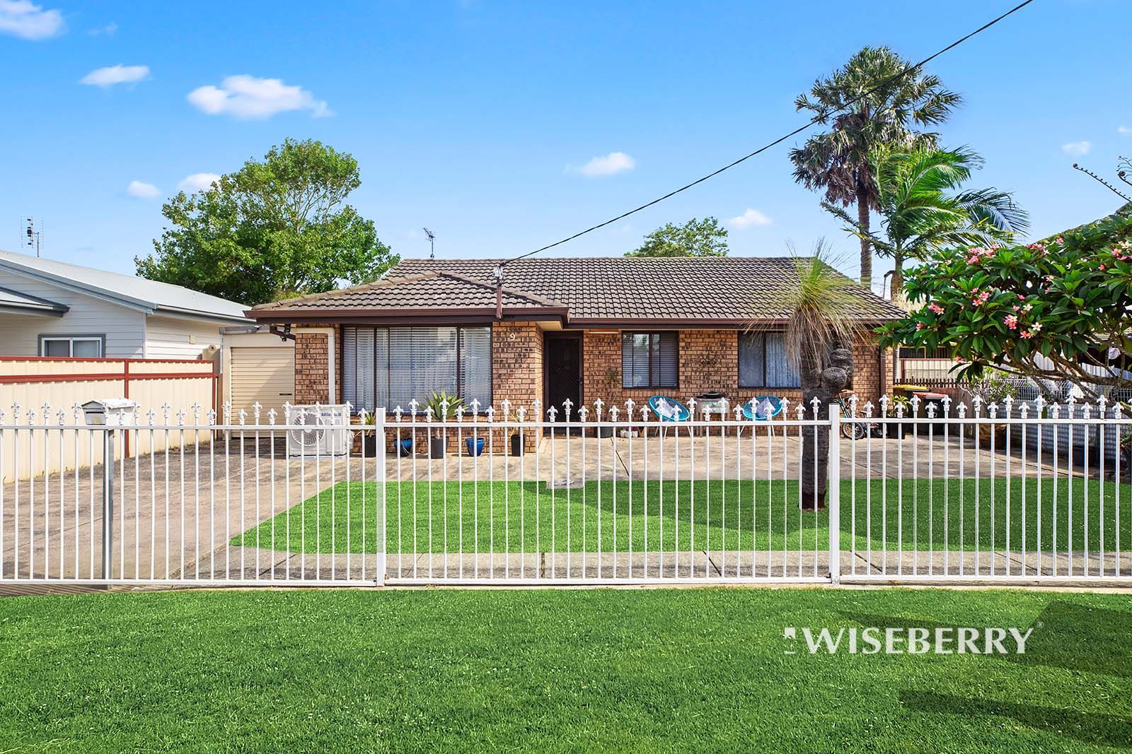 3 bedrooms House in 9 Hargraves Street TOUKLEY NSW, 2263