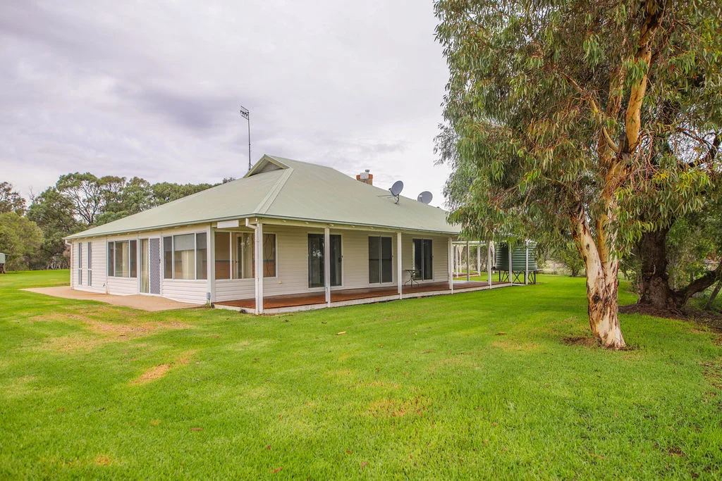 Additional image 4 of 'Old Hanley Park' 444 Greaves Road, Deniliquin NSW 2710
