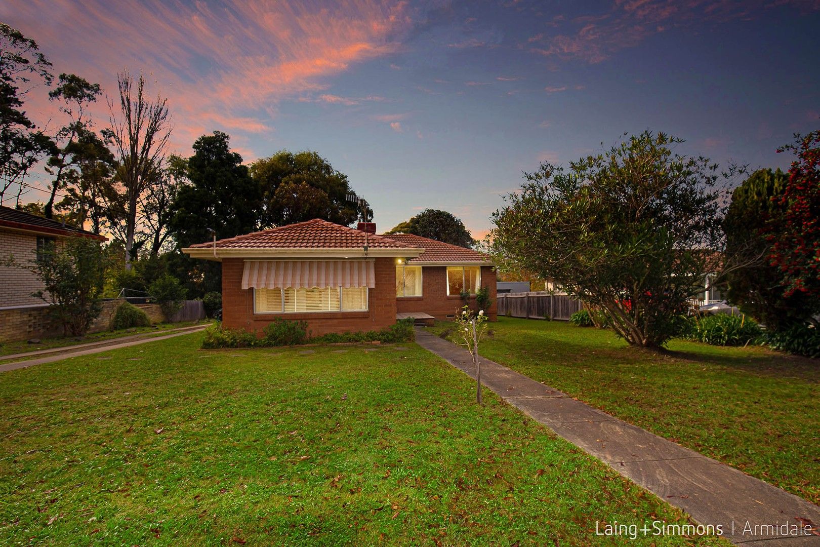 4 bedrooms House in 29 Chestnut Avenue ARMIDALE NSW, 2350