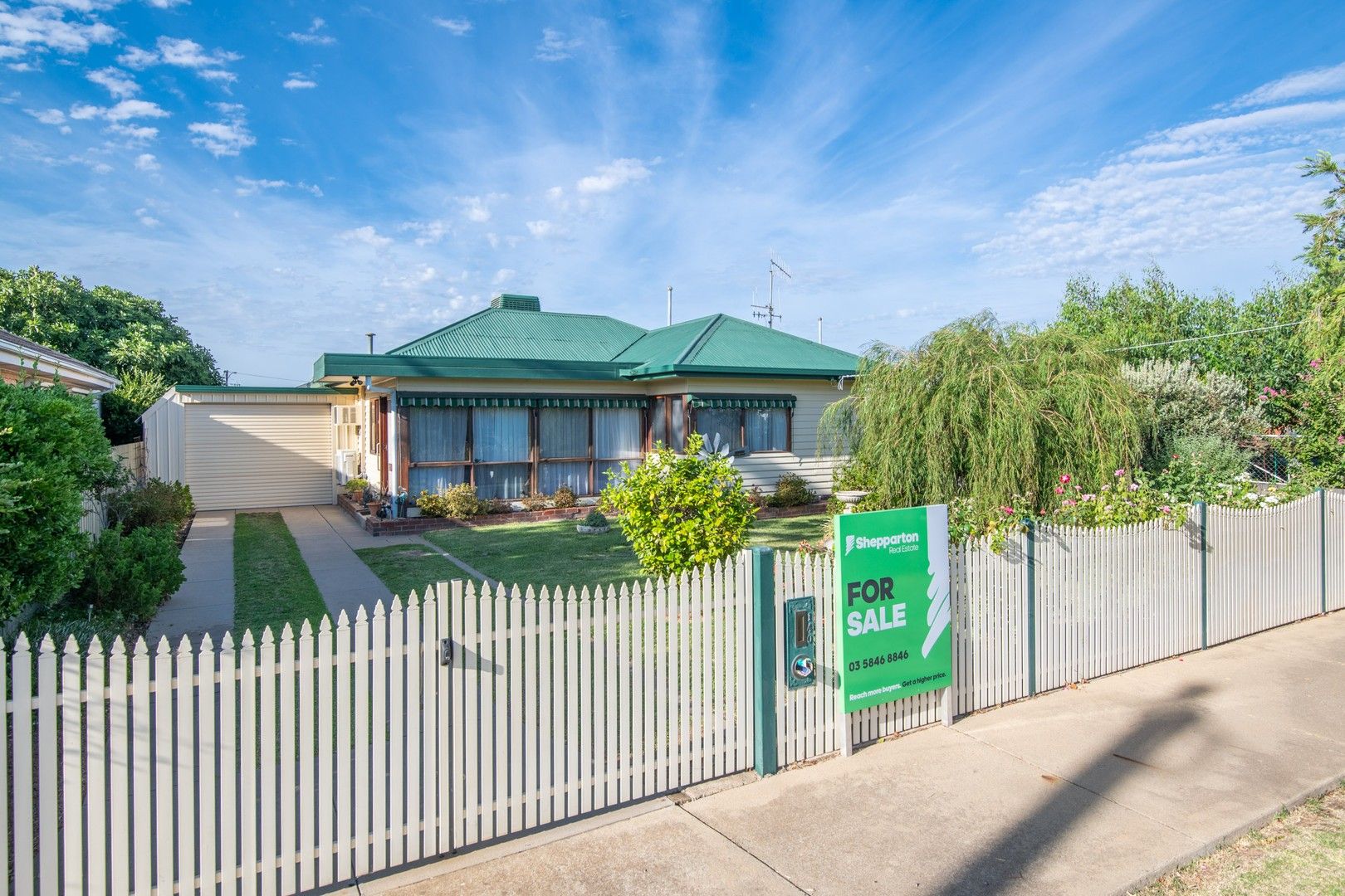 4 bedrooms House in 140 Vaughan Street SHEPPARTON VIC, 3630