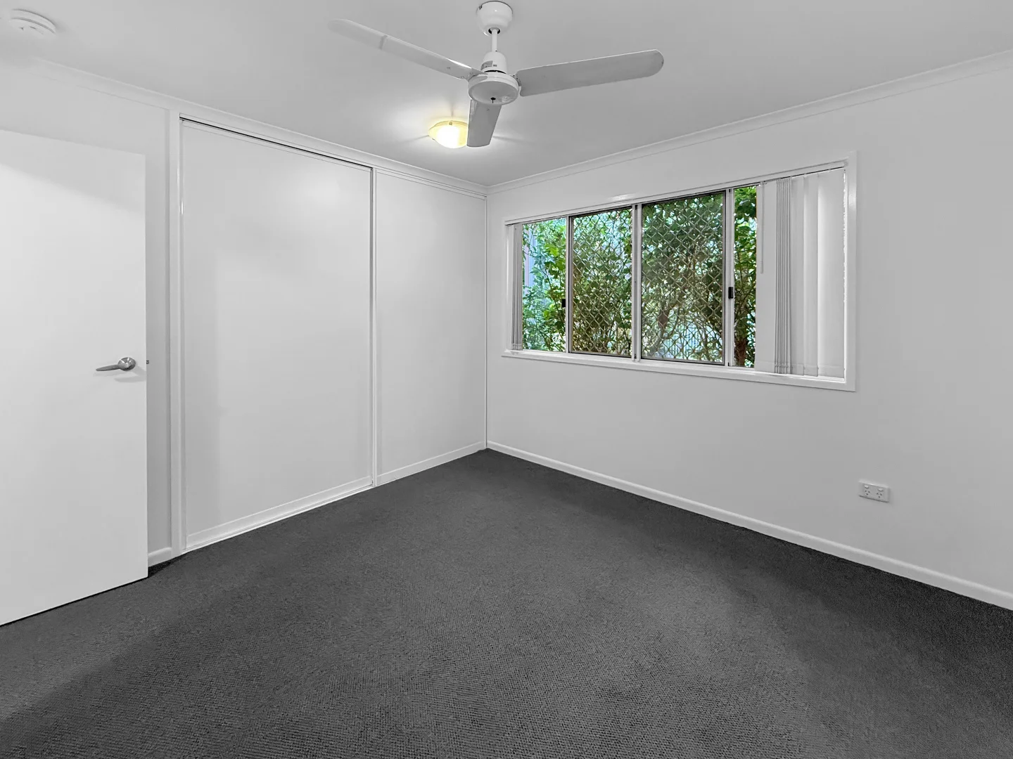 Additional image 9 of 2/17 Beach Road, Dolphin Heads QLD 4740