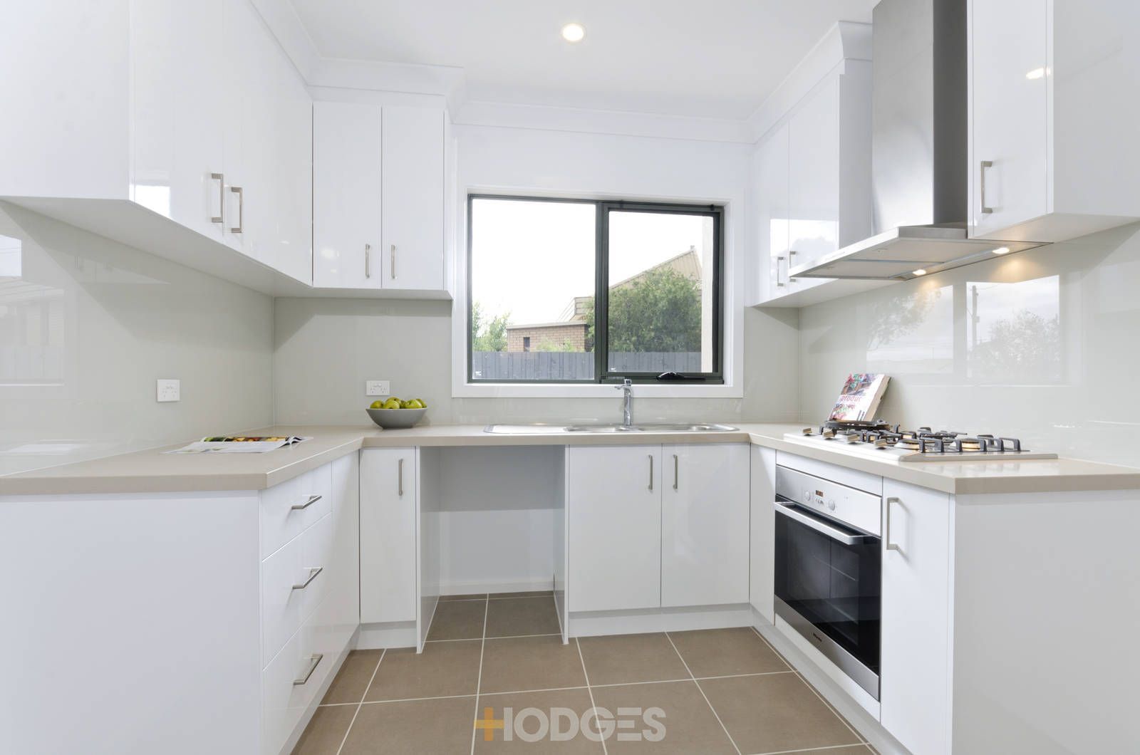 1/165 Church Street, Manifold Heights VIC 3218, Image 2