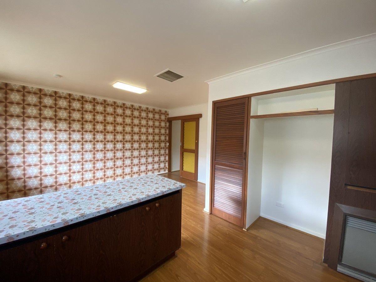 27 Mellor Grove, Swan Hill VIC 3585 House For Rent 400 Domain