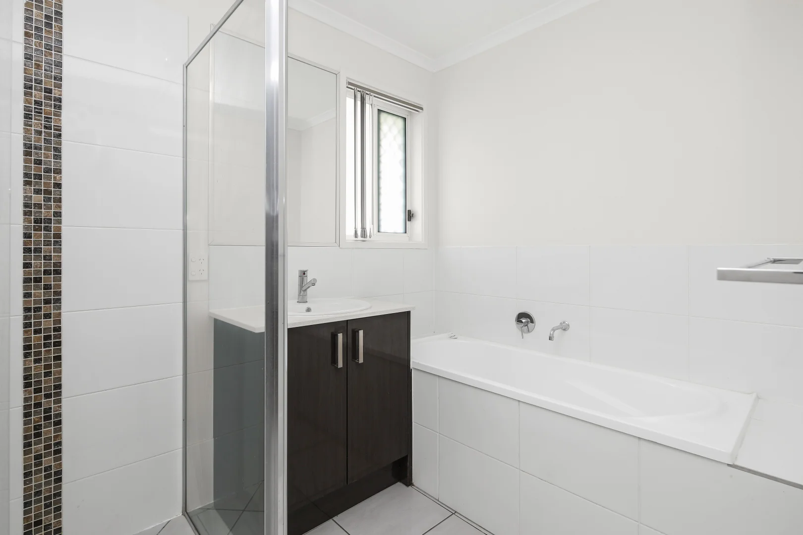 Additional image 15 of 1 Johnstone Place, Riverview QLD 4303