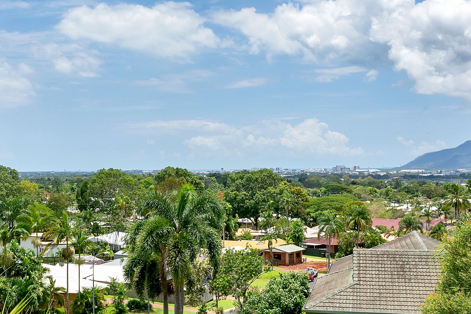 14 Gouldian Street, Bayview Heights QLD 4868, Image 2