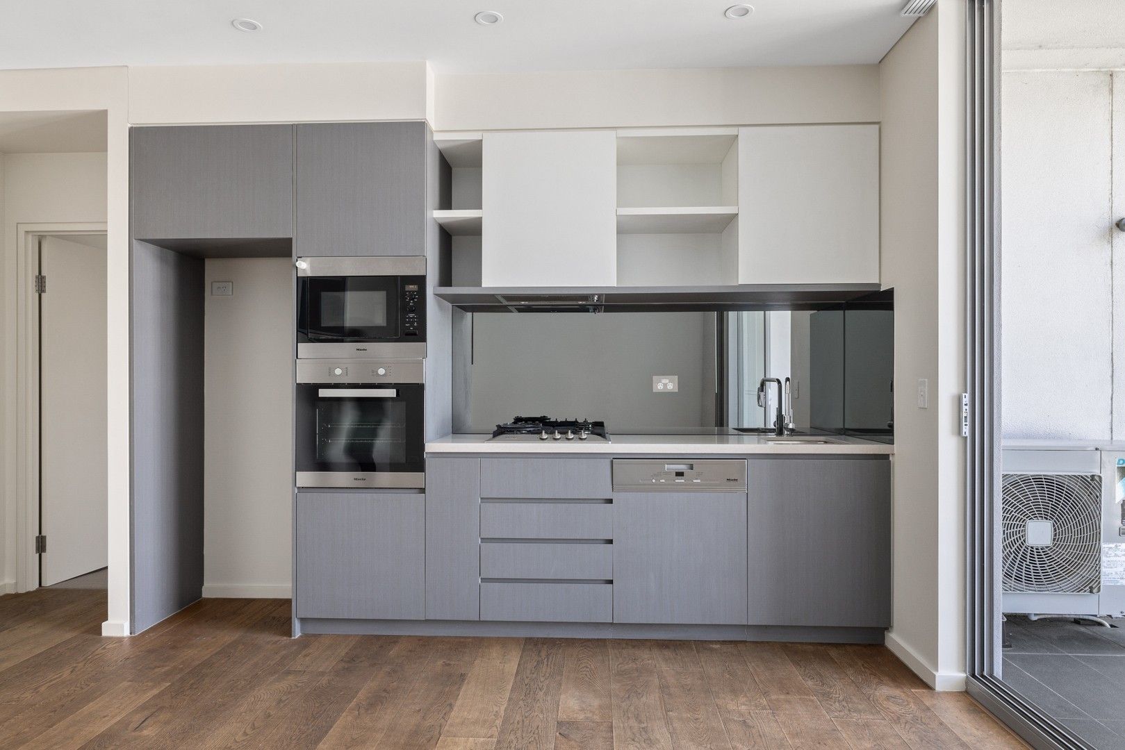 2 bedrooms Apartment / Unit / Flat in 403/52 Alice Street NEWTOWN NSW, 2042