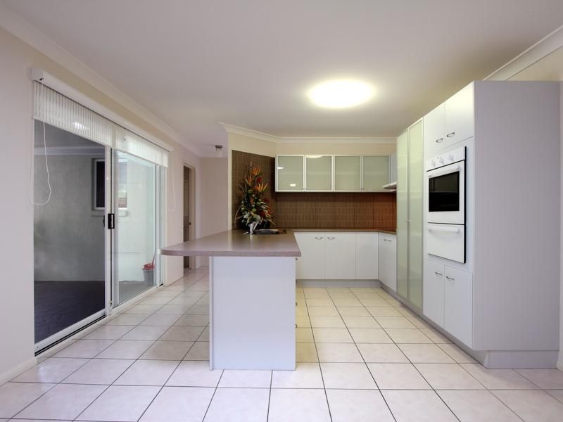 8 Cindy Court, RUNCORN QLD 4113, Image 1