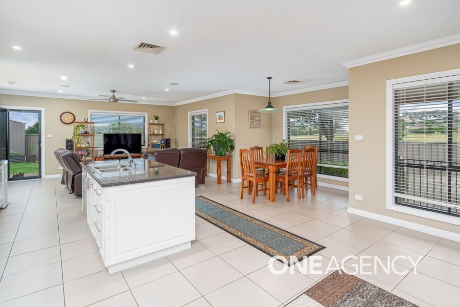 2/7 BEDERVALE STREET, Bourkelands NSW 2650, Image 1