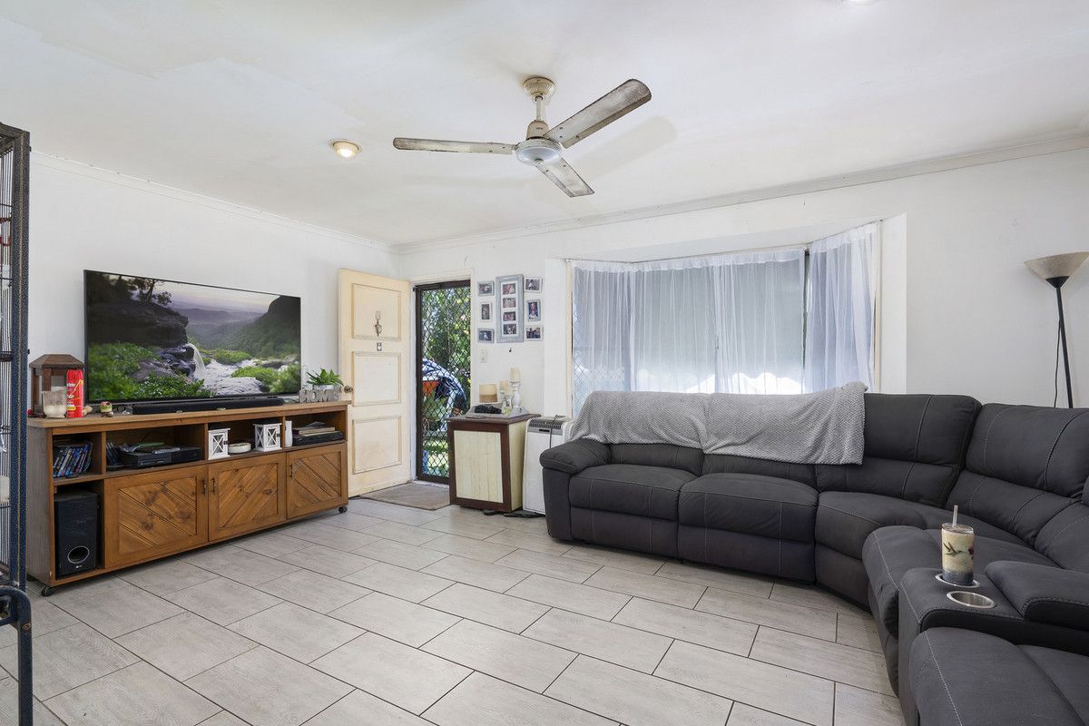 10 Meadow Brook Crescent, Merrimac QLD 4226, Image 1