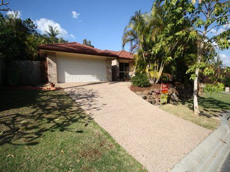 19 Matzia Avenue, Pacific Pines QLD 4211, Image 0