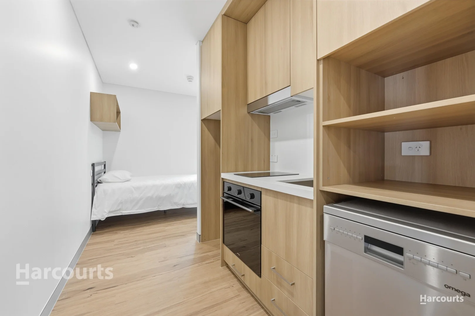 Additional image 5 of 4/55 Mahoney Drive, Campbelltown NSW 2560