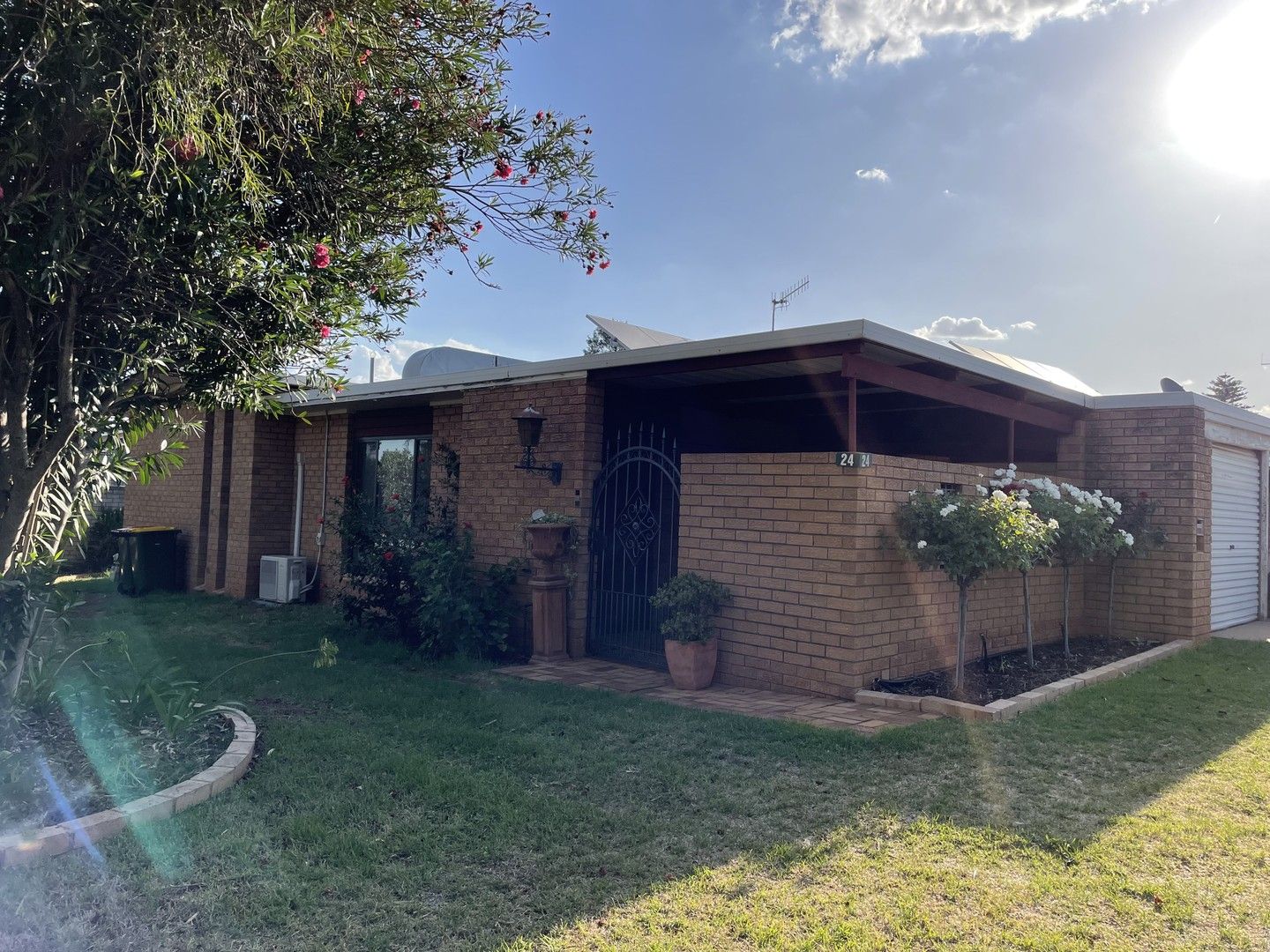 4 bedrooms House in 24 Blumer Avenue GRIFFITH NSW, 2680