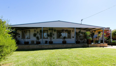 Picture of 28 Snell St, MERREDIN WA 6415