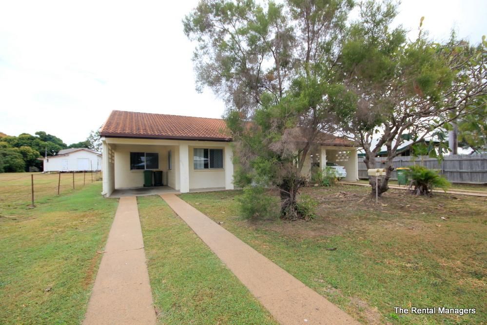 2 bedrooms Apartment / Unit / Flat in 2/29 Jannila Avenue CRANBROOK QLD, 4814