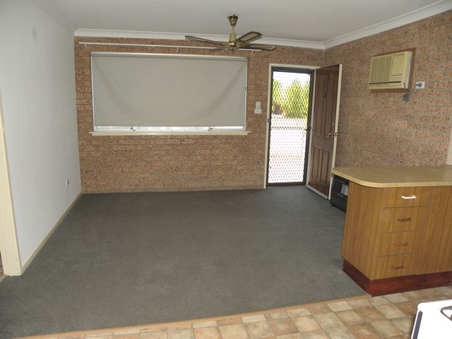 3/33 LIVERPOOL STREET, Cowra NSW 2794, Image 2