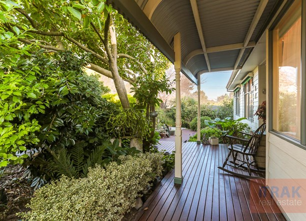 10 Weyburn Road, Boronia VIC 3155