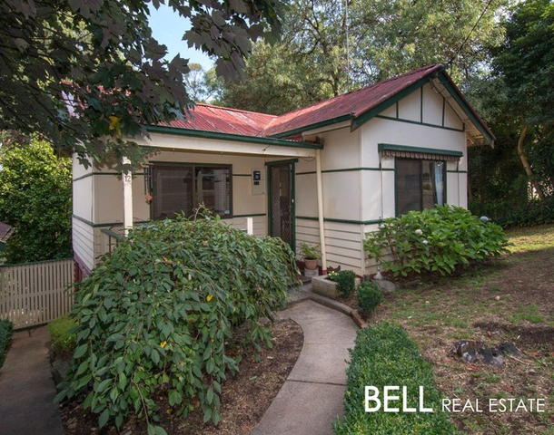 12 Thompson Road, Upwey VIC 3158