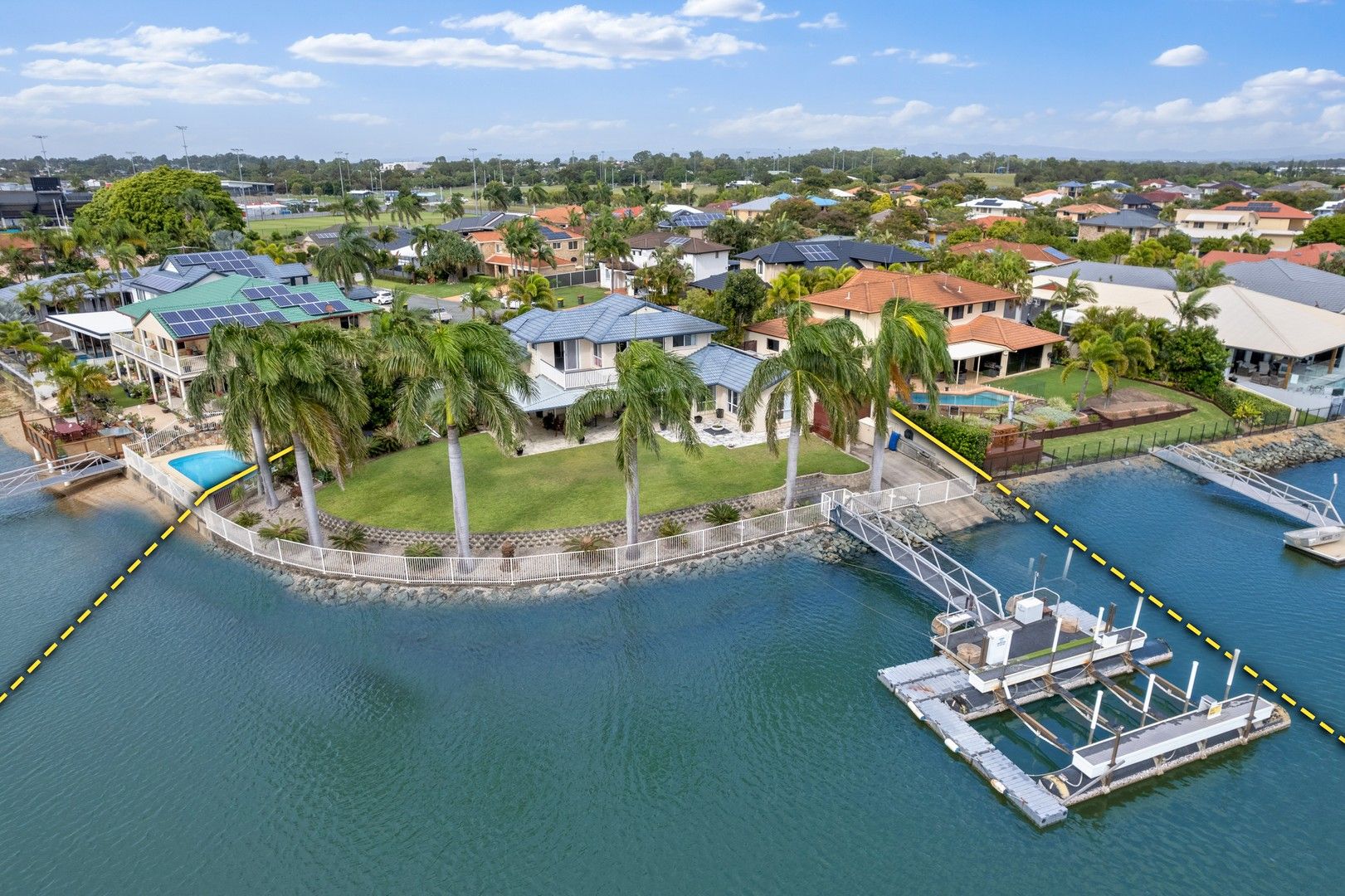 4 bedrooms House in 12 Liberty Court NEWPORT QLD, 4020