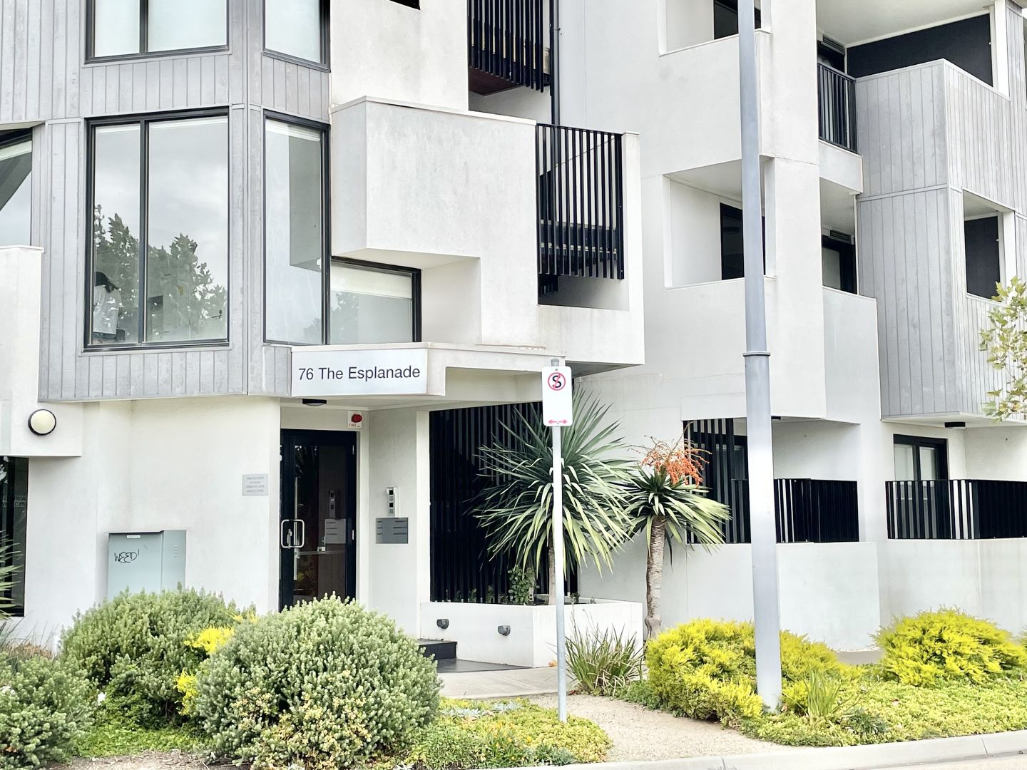 8/76 The Esplanade, Caroline Springs VIC 3023 House For Rent 430