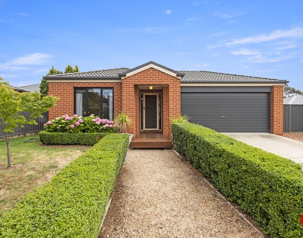 4 Kingston Drive, Eaglehawk VIC 3556