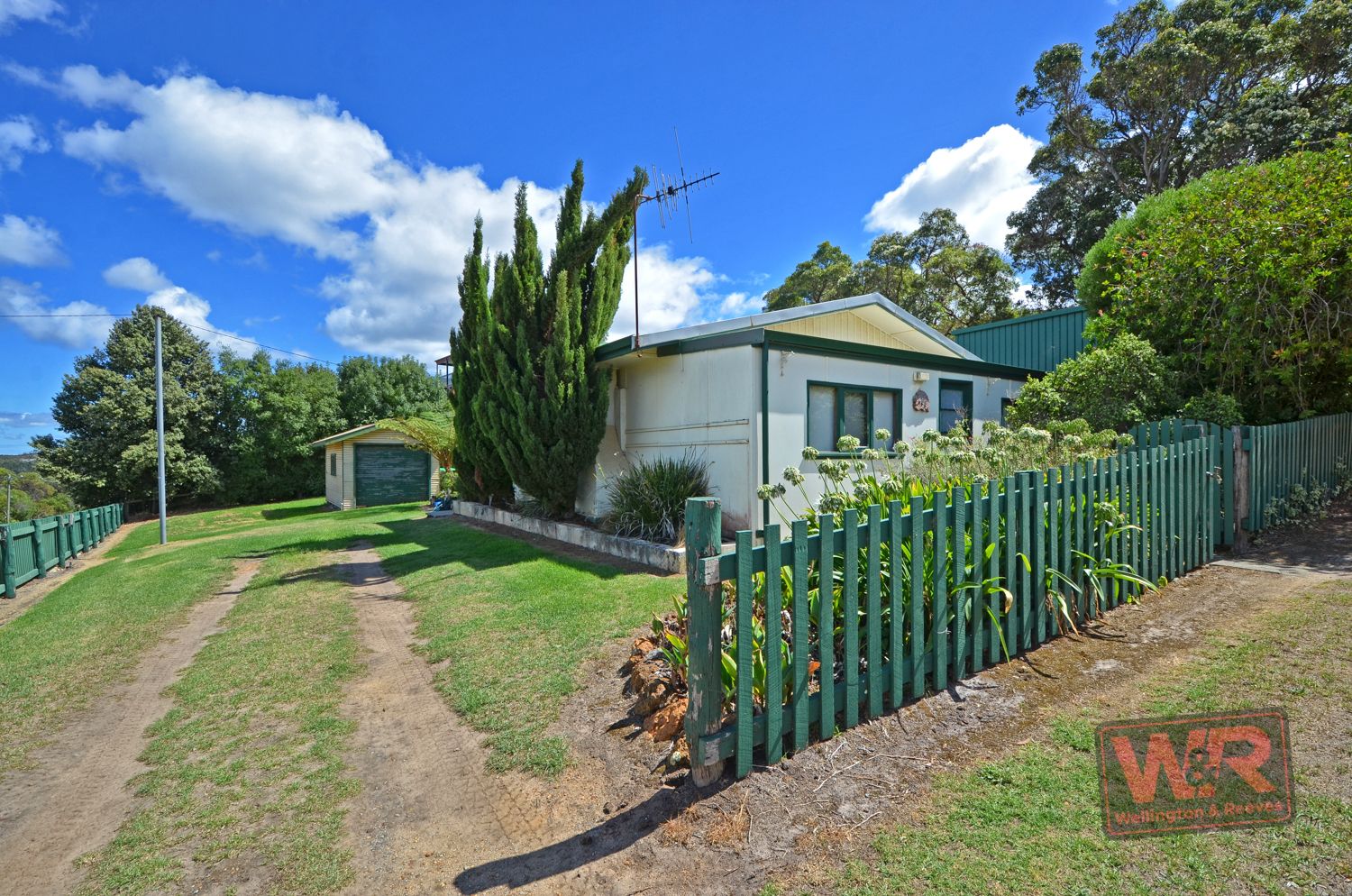 269 Grey Street West, Mount Melville WA 6330, Image 2