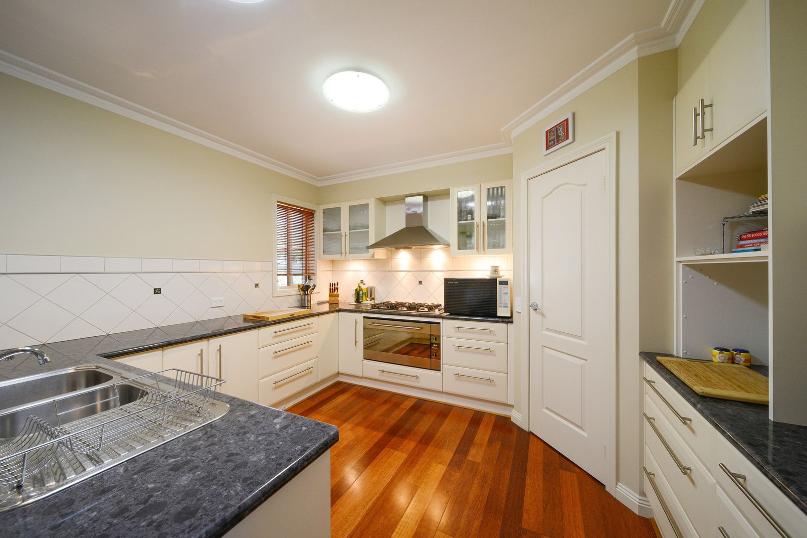 3 Amesbury Place, Strathfieldsaye VIC 3551, Image 1