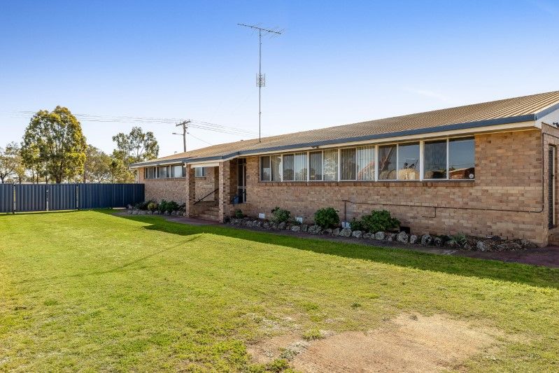 15 Lucy Street, Cambooya QLD 4358