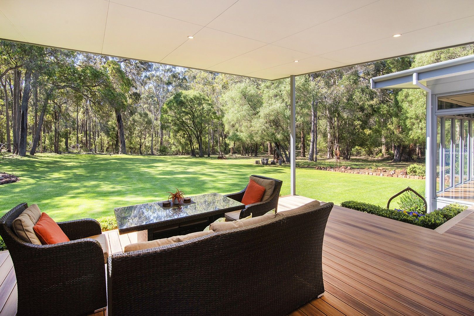 3 bedrooms House in 8 Dobbins Place WITCHCLIFFE WA, 6286