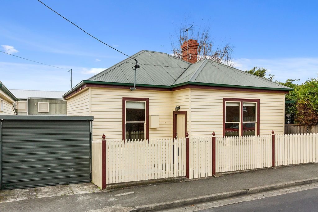 15 Grosvenor Street, Sandy Bay TAS 7005, Image 2