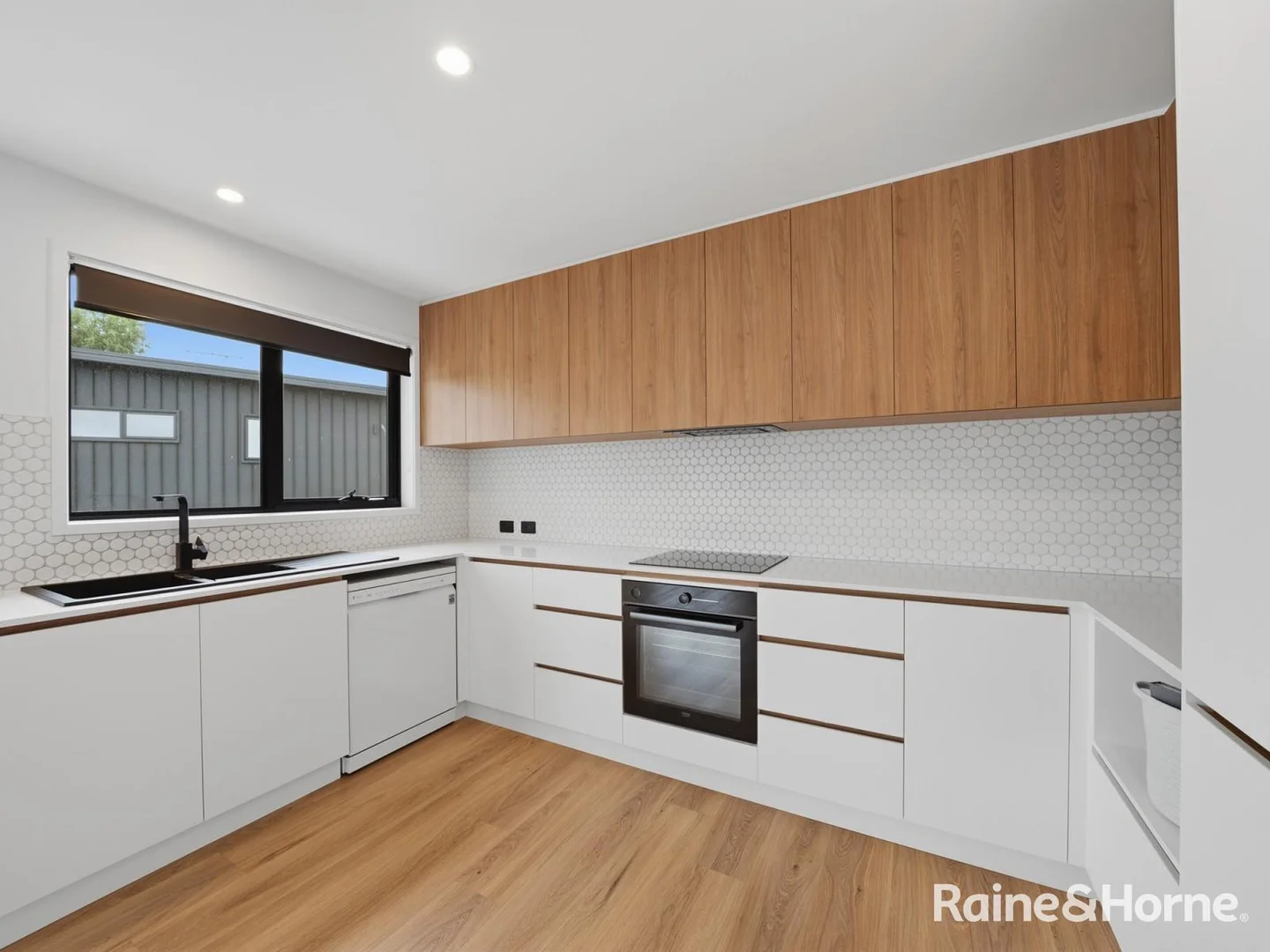 Additional image 3 of 1/10 Garrett Court, Oakdowns TAS 7019