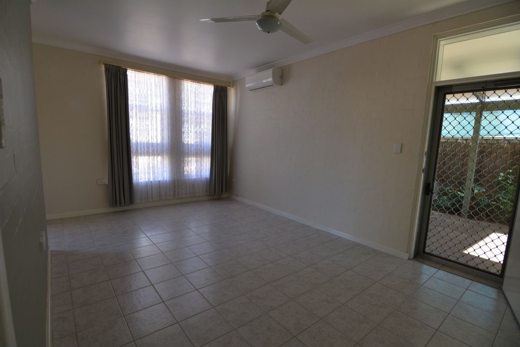 Unit 8/60 Douglas Street, Carnarvon WA 6701, Image 2