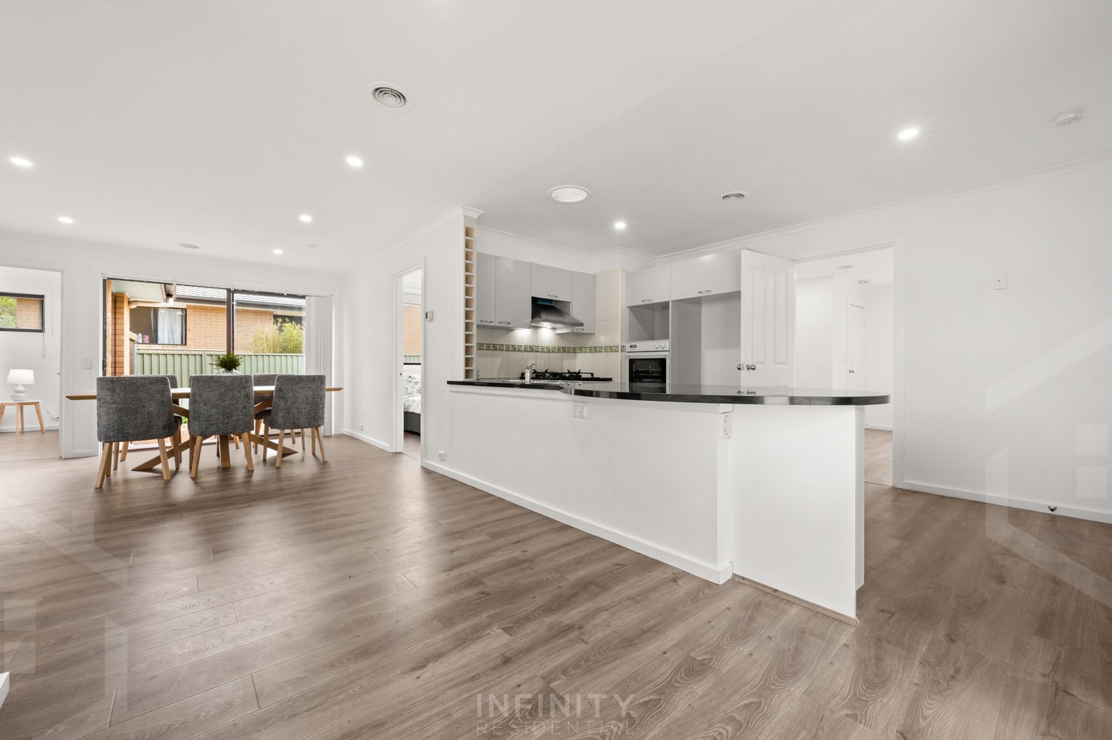 8 Holtermann Place, Charnwood ACT 2615, Image 2