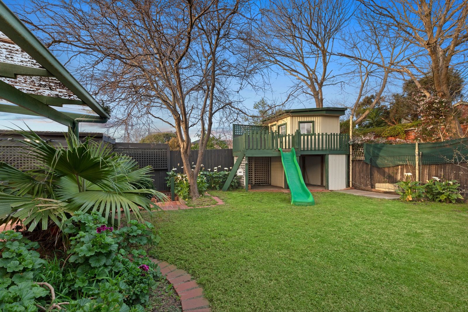 10 Saltair Street, Hampton East VIC 3188, Image 2