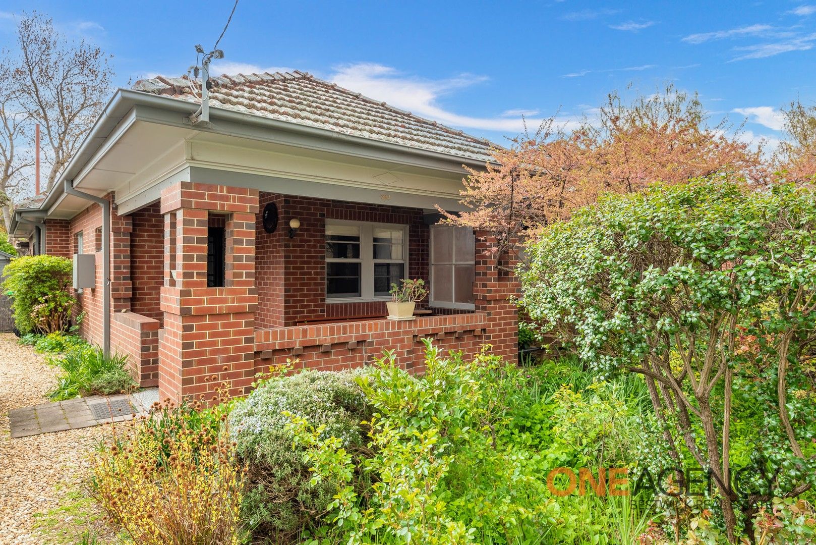 2 bedrooms Semi-Detached in 237 Rankin Street BATHURST NSW, 2795