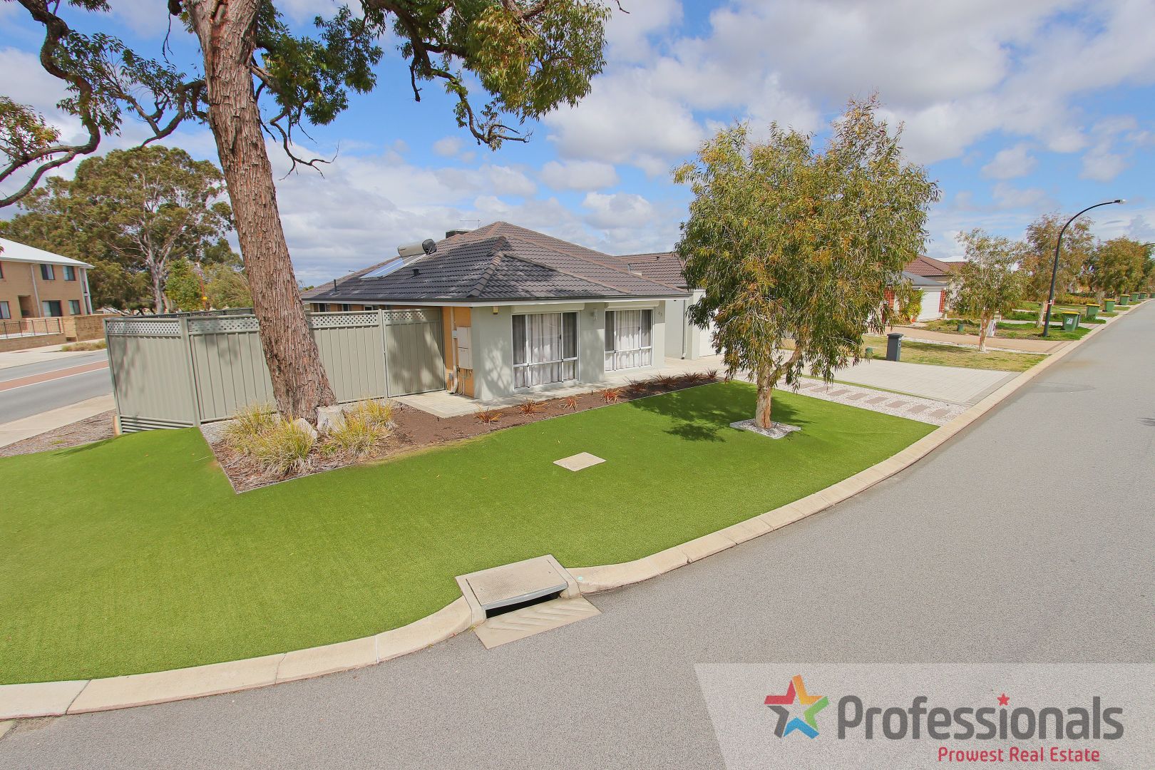 43 Blacksmith Street, Queens Park WA 6107, Image 1